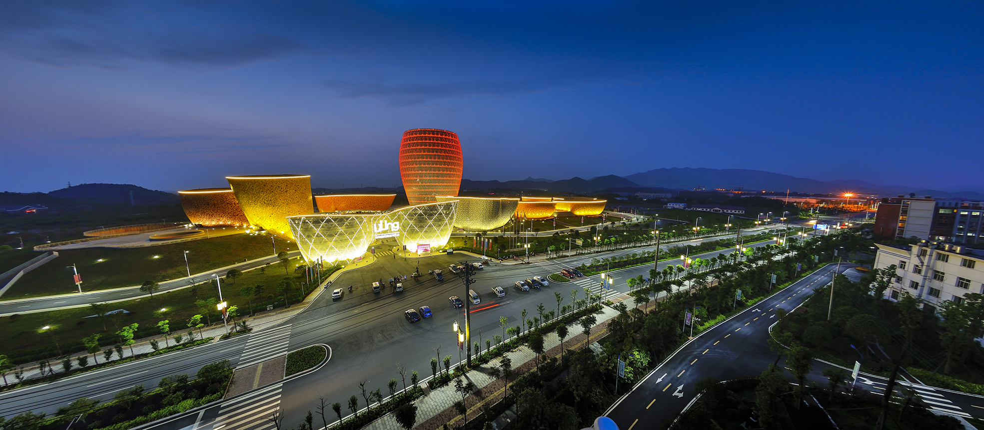釉下五彩，中国瓷都 ——《醴陵市陶瓷文化园总体策划与规划》