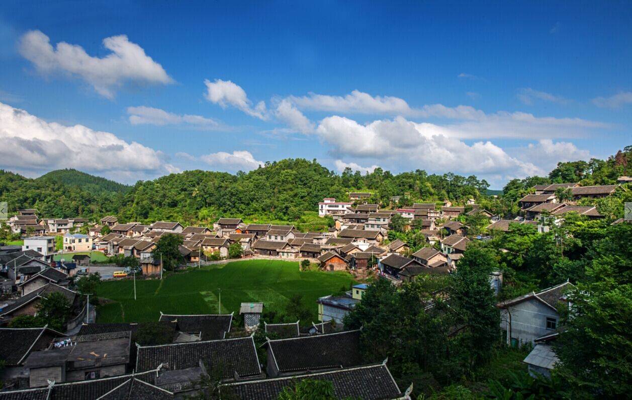 精准扶贫  乡村振兴  远景担当 ——湖南省内若干区域乡村旅游扶贫规划