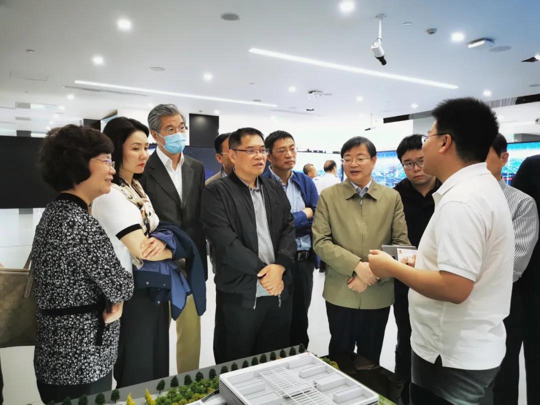 他山之石｜上海如何吸纳优势制造业，持续布局关键技术攻关，强化高端产业引领功能