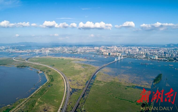 岳阳已成为第5个国家长江经济带绿色发展试点示范城市_副本.jpg